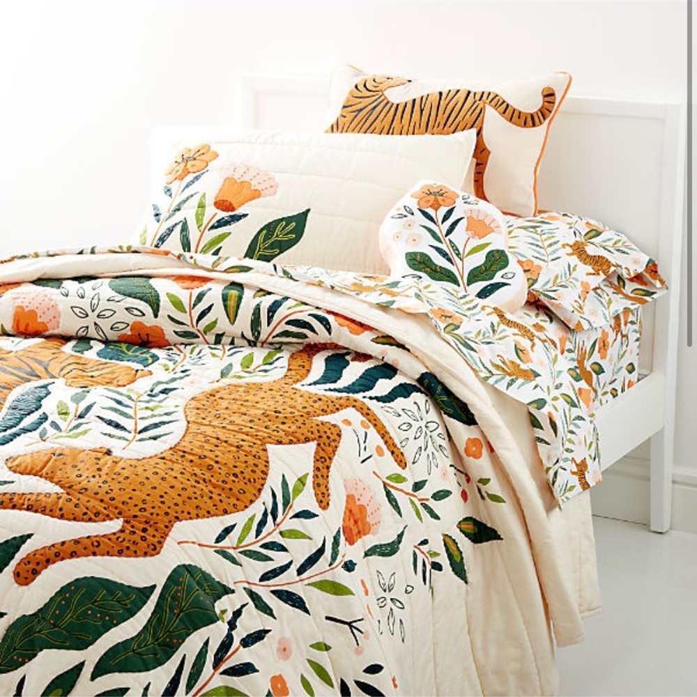 Crate & Barrel- Marrakech Tiger 100% Organic Cotton Kids Full/Queen Quilt - Picture 6 of 8